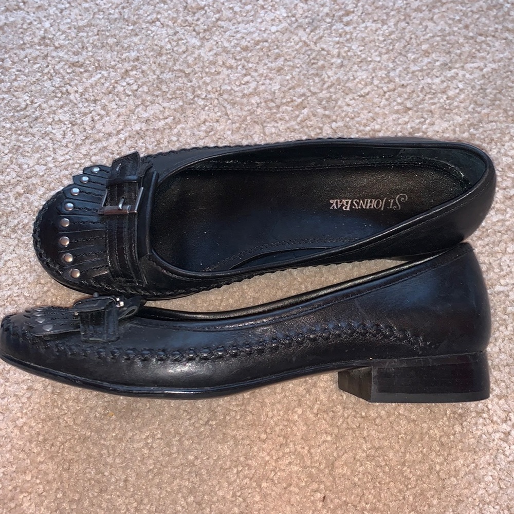 Black loafer - Picture 2 of 3